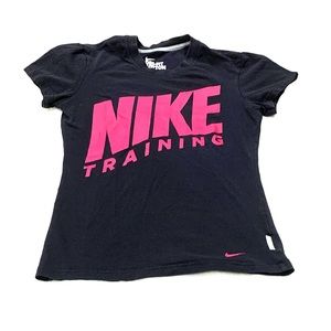 ✨ 3/$30  Nike cotton dry fit t-shirt